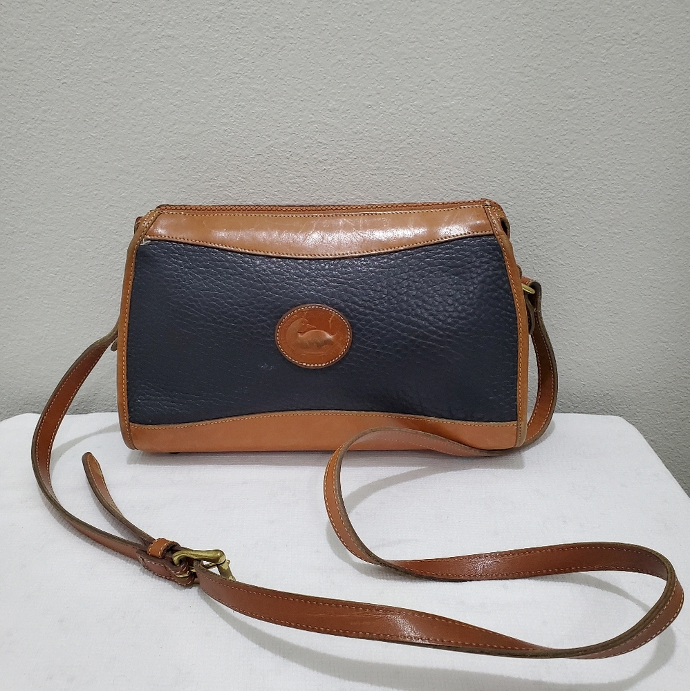 Vintage Dooney and Bourke Crossbody Bag